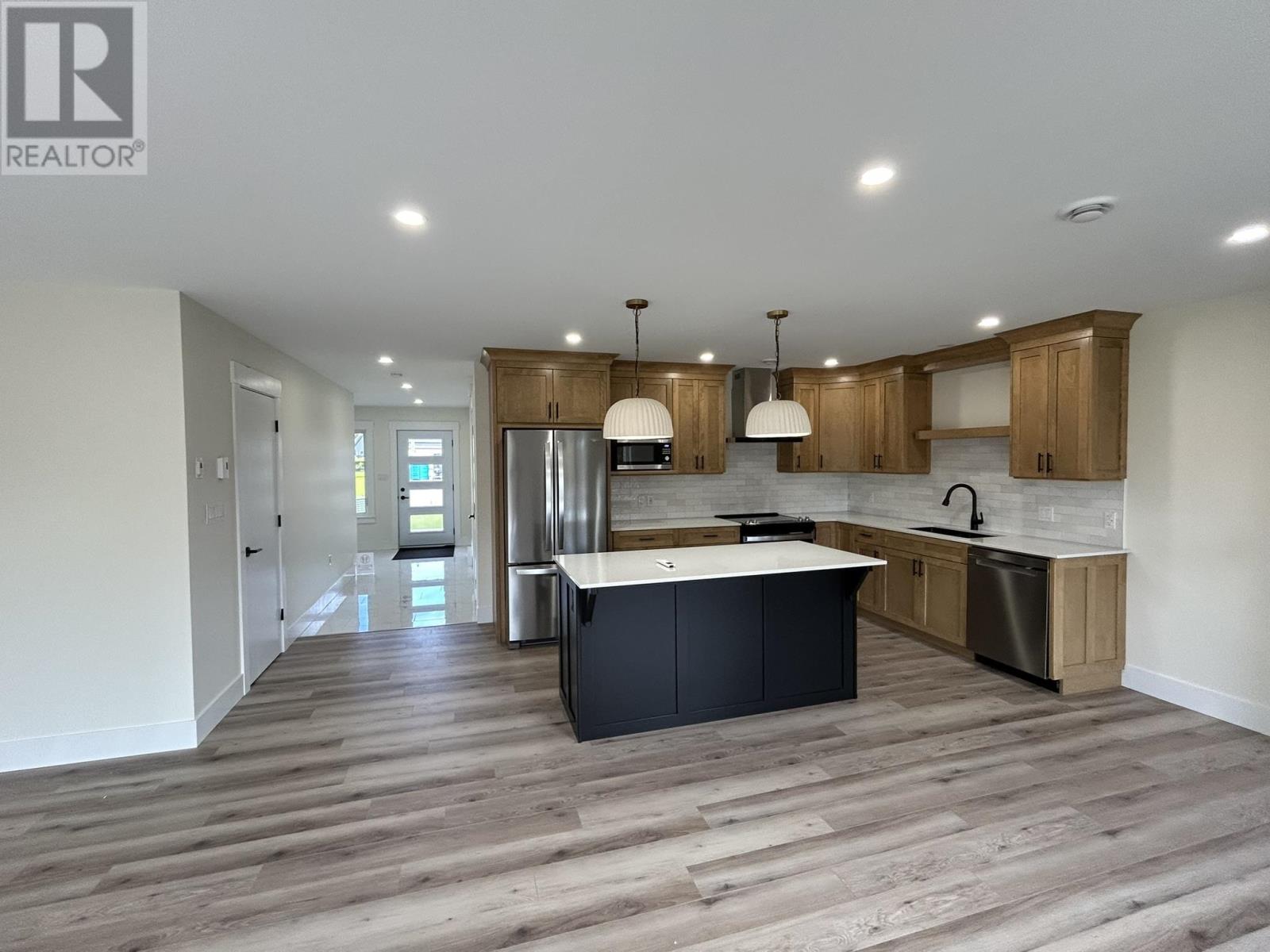 55 Airfield Court - 5