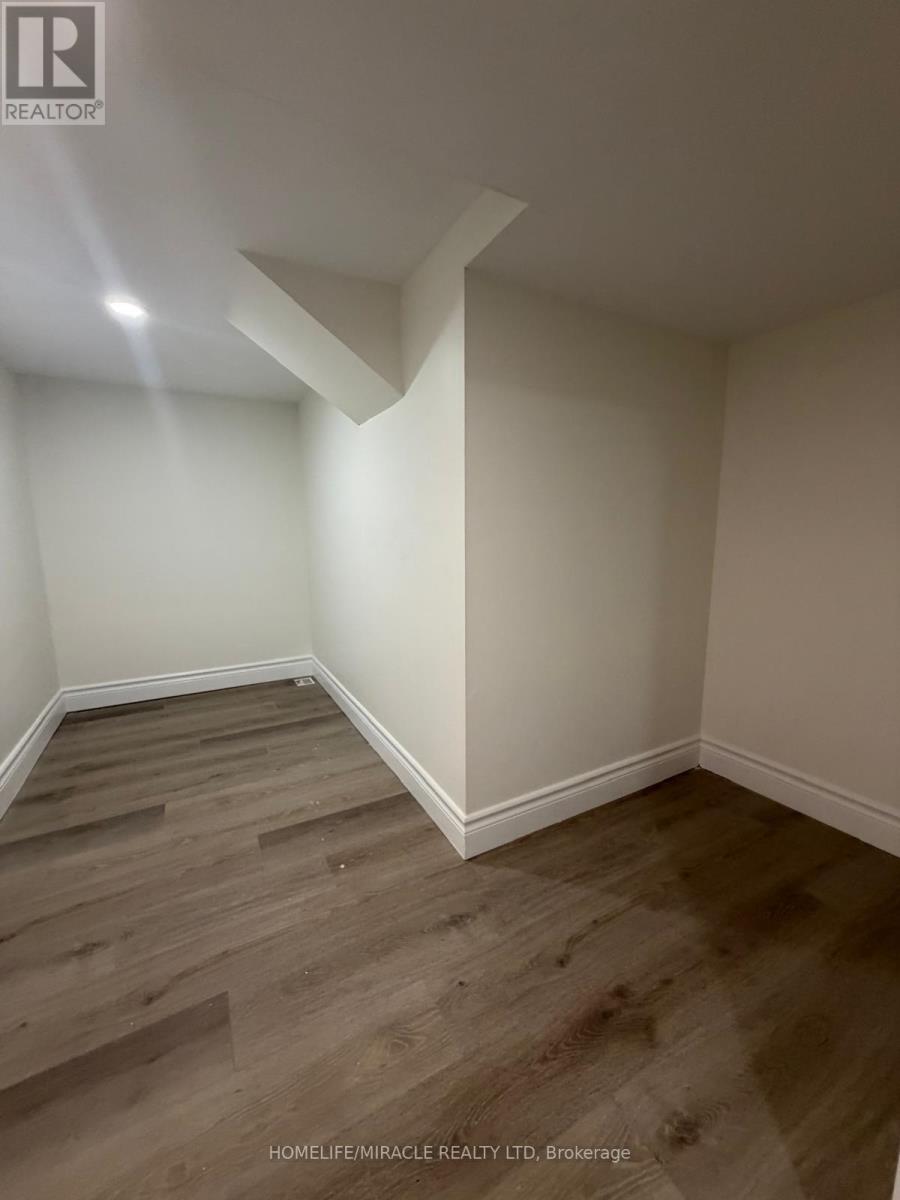 Bsmt- 289 Fleetwood Drive, Oshawa, ON photo 14