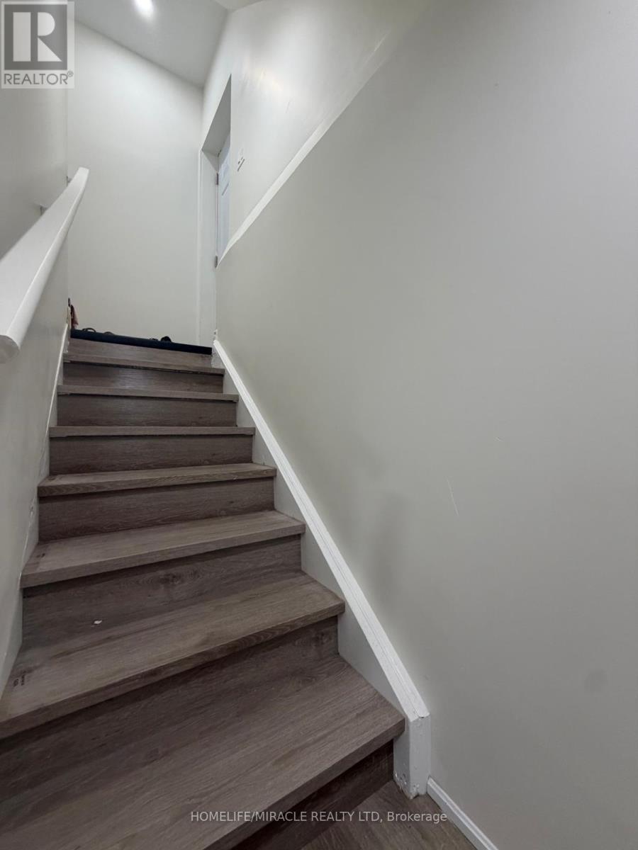 Bsmt- 289 Fleetwood Drive, Oshawa, ON photo 4