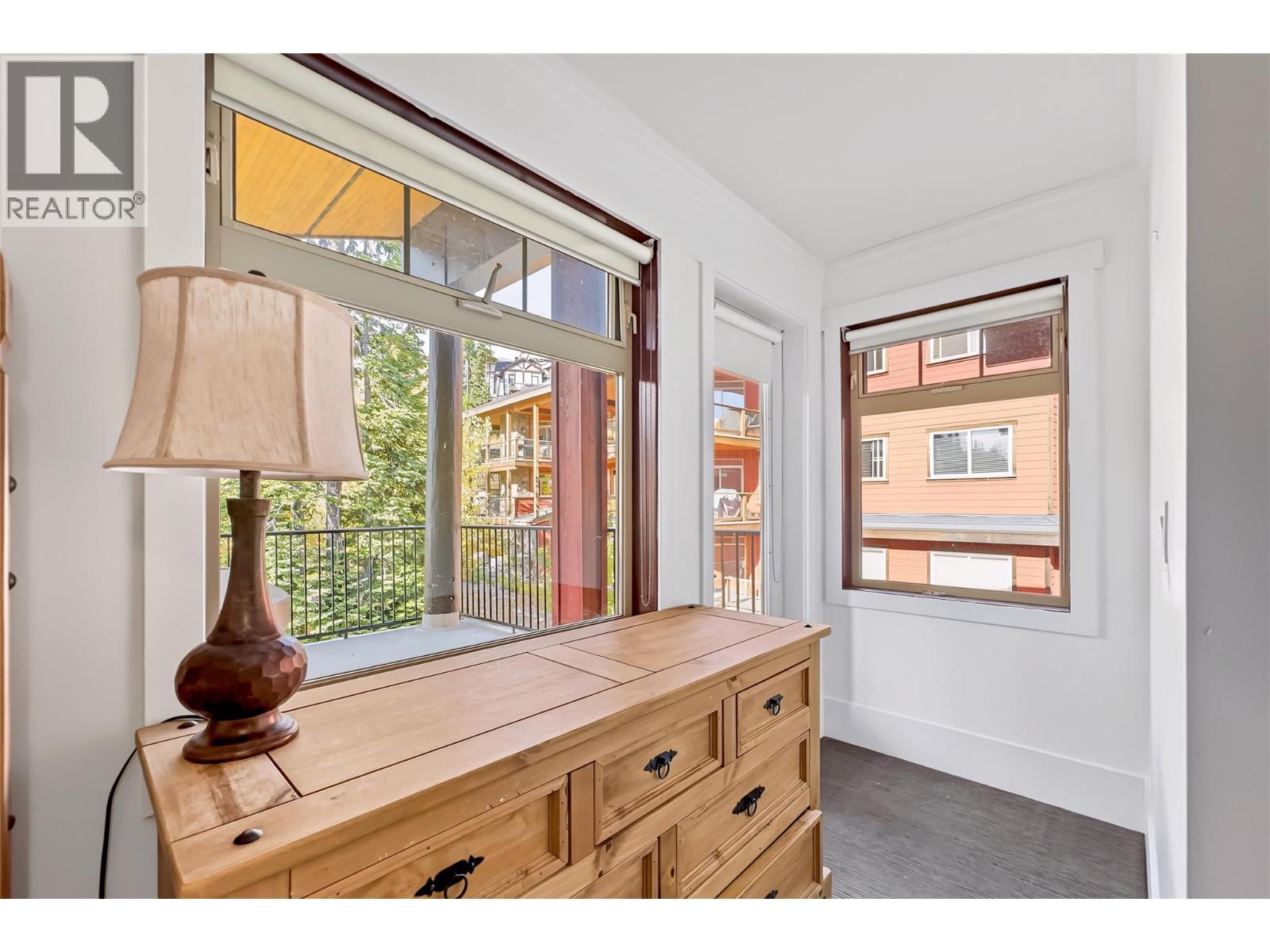 5030 Snowbird Way Unit# 406, Big White