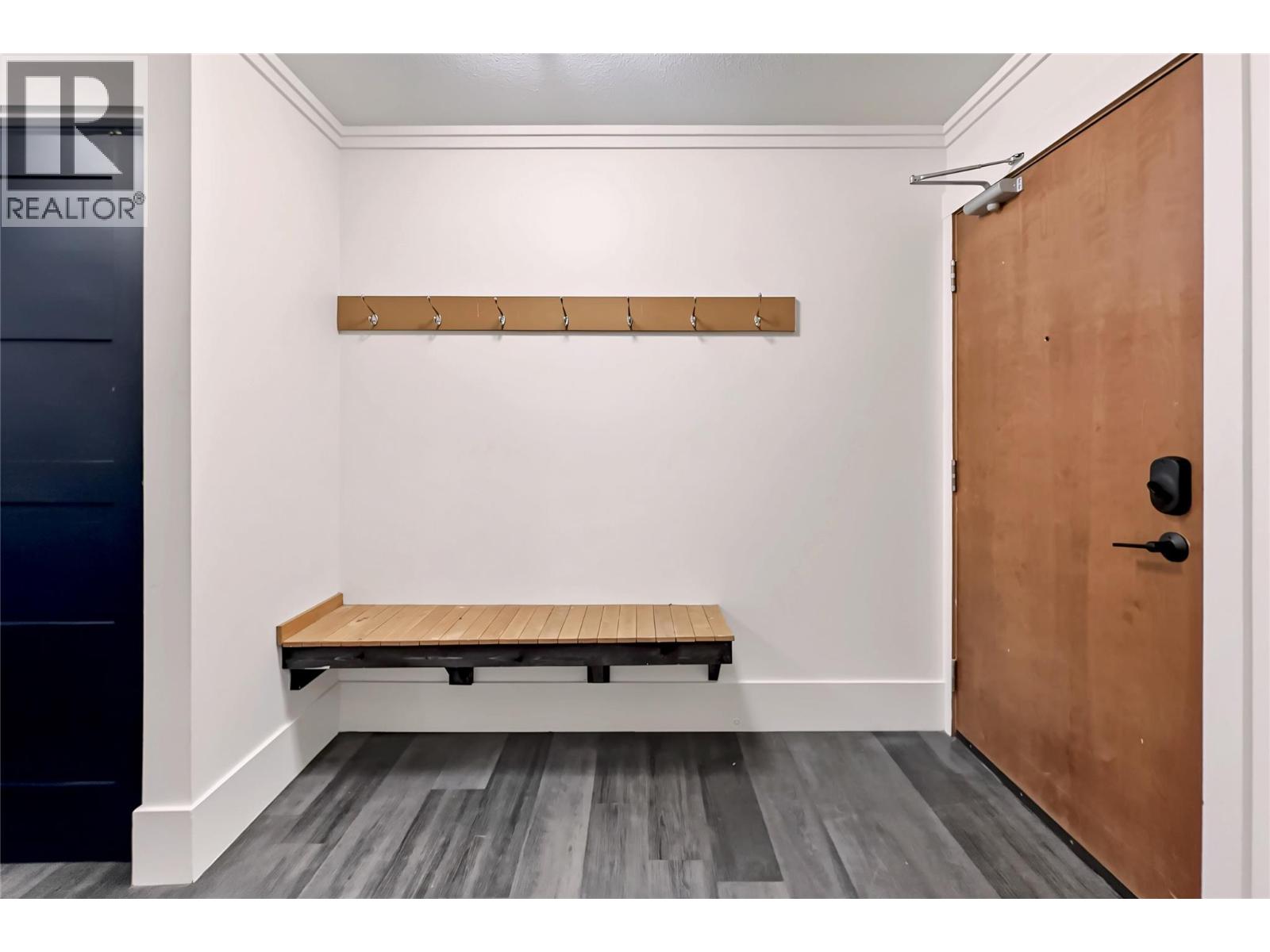 5030 Snowbird Way Unit# 406, Big White