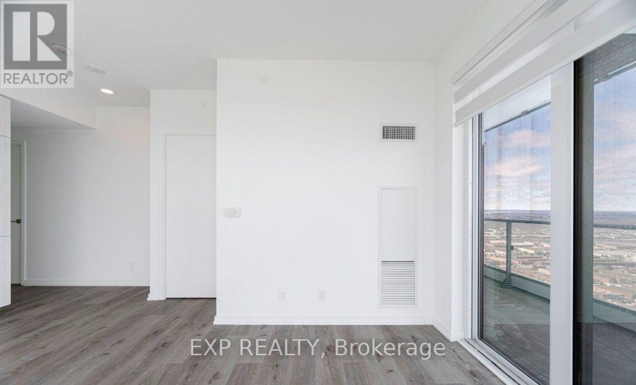 7890 Jane Street — photo 17