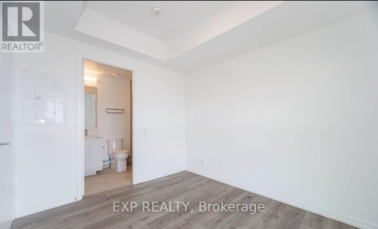 7890 Jane Street — photo 20