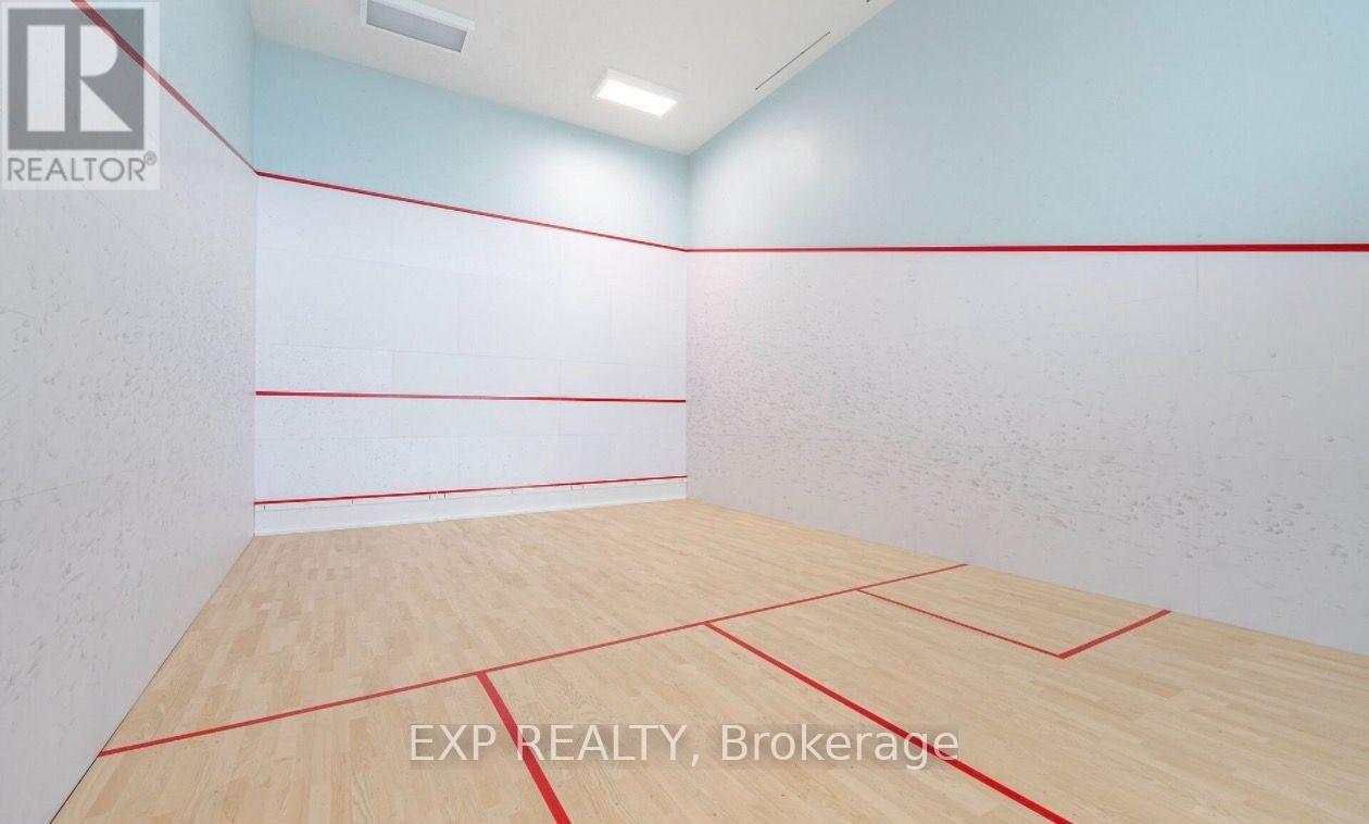 7890 Jane Street — photo 35
