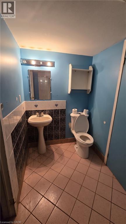 11 Debby Crescent — photo 31