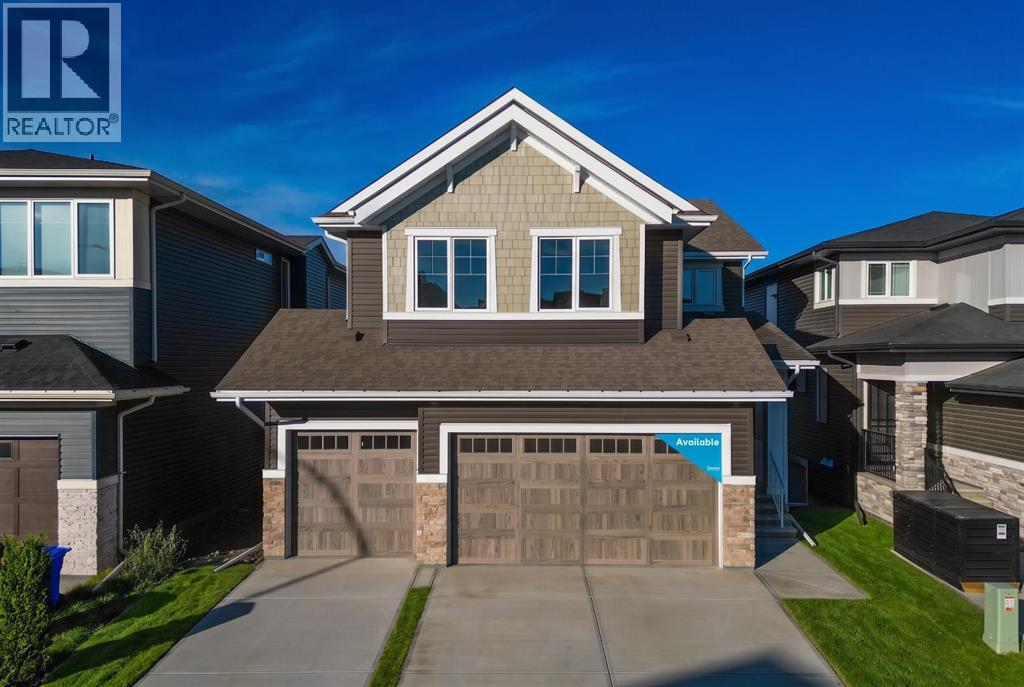 525 Lucas Way NW, Calgary