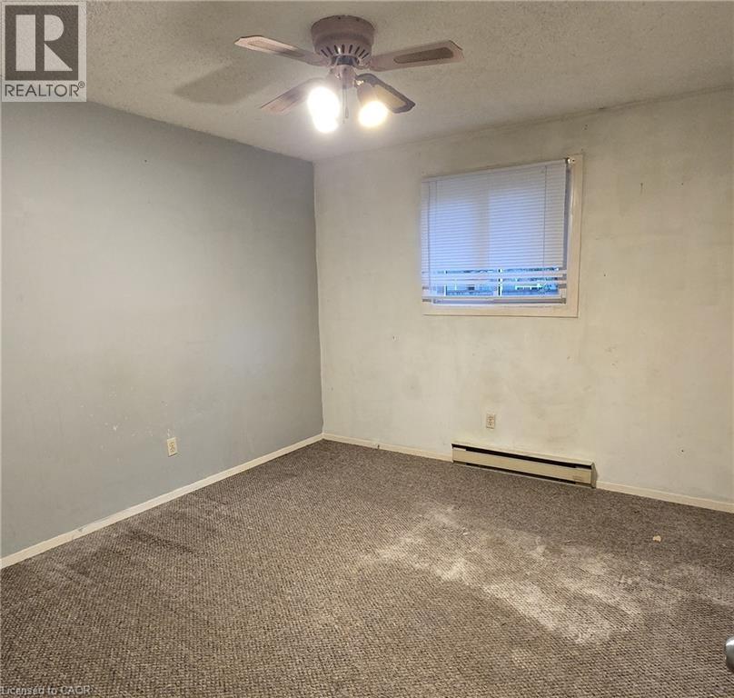 11 Debby Crescent — photo 17