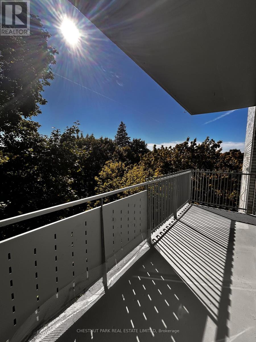 4 Superior Avenue — photo 12