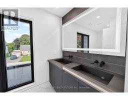 2052 Redan Drive, Mississauga, ON L4Y1N8 Photo 32