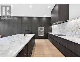 2052 Redan Drive, Mississauga, ON L4Y1N8 Photo 8