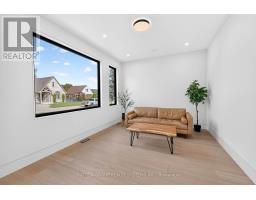 2052 Redan Drive, Mississauga, ON L4Y1N8 Photo 9