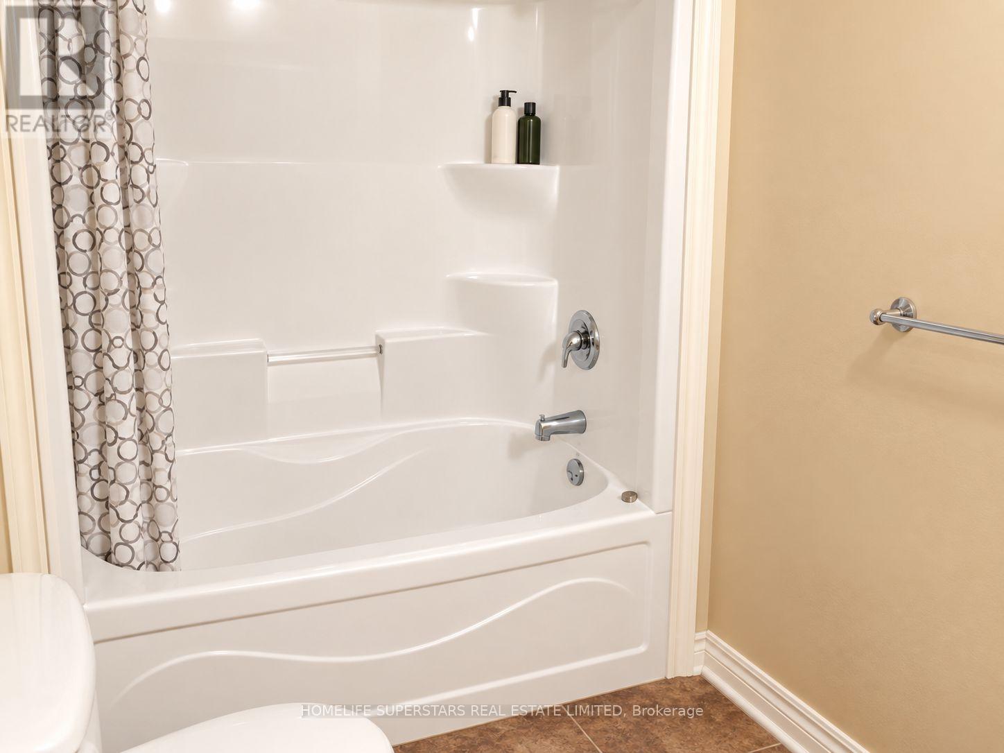 5 GALBRAITH Street, St. Catharines, ON photo 4