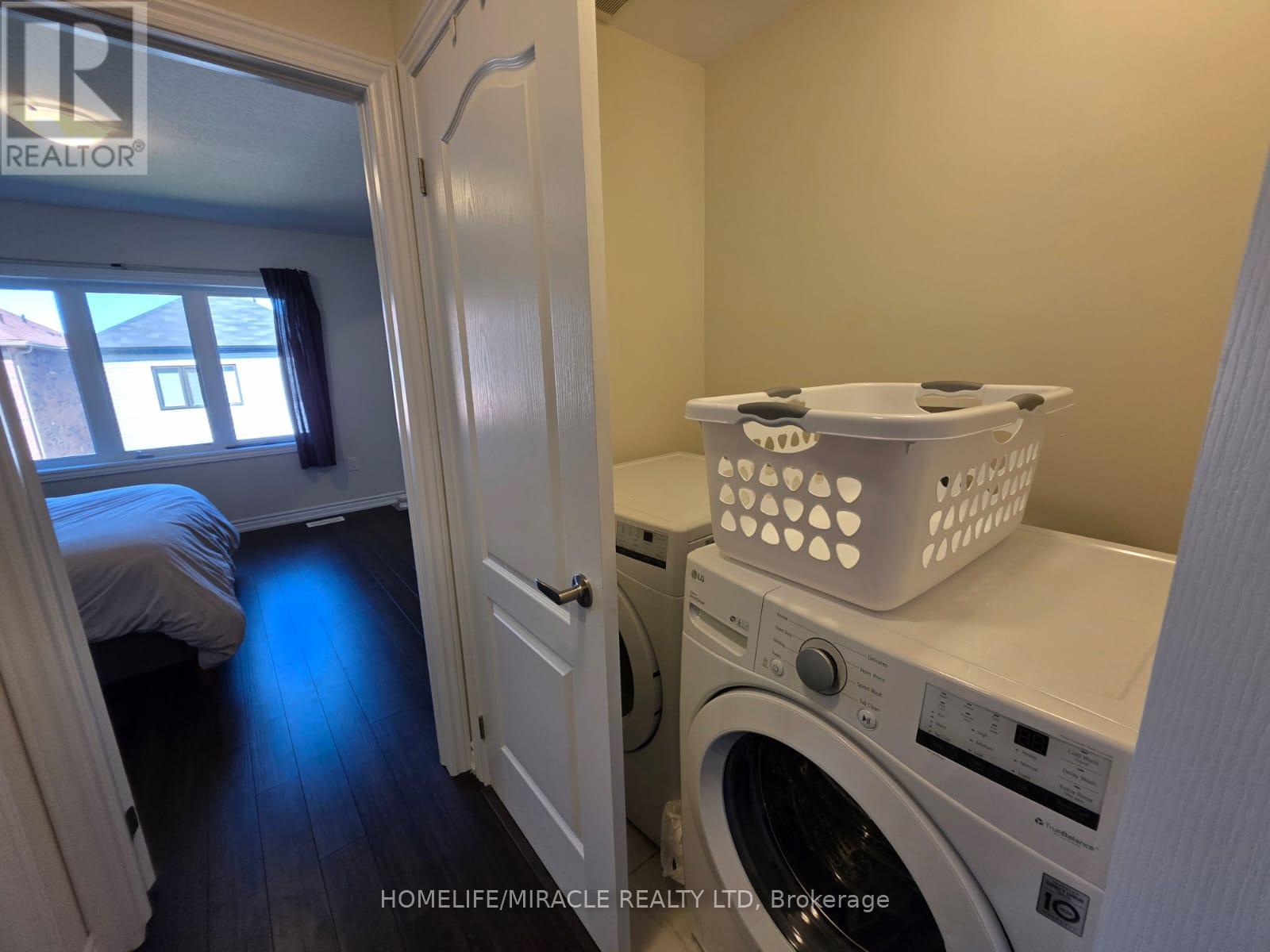 26 Amos Avenue — photo 25