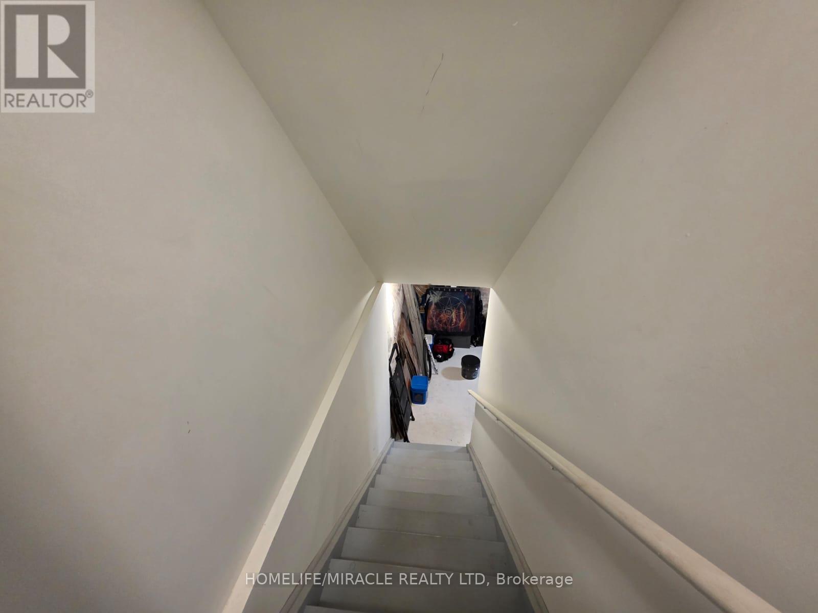 26 Amos Avenue — photo 29