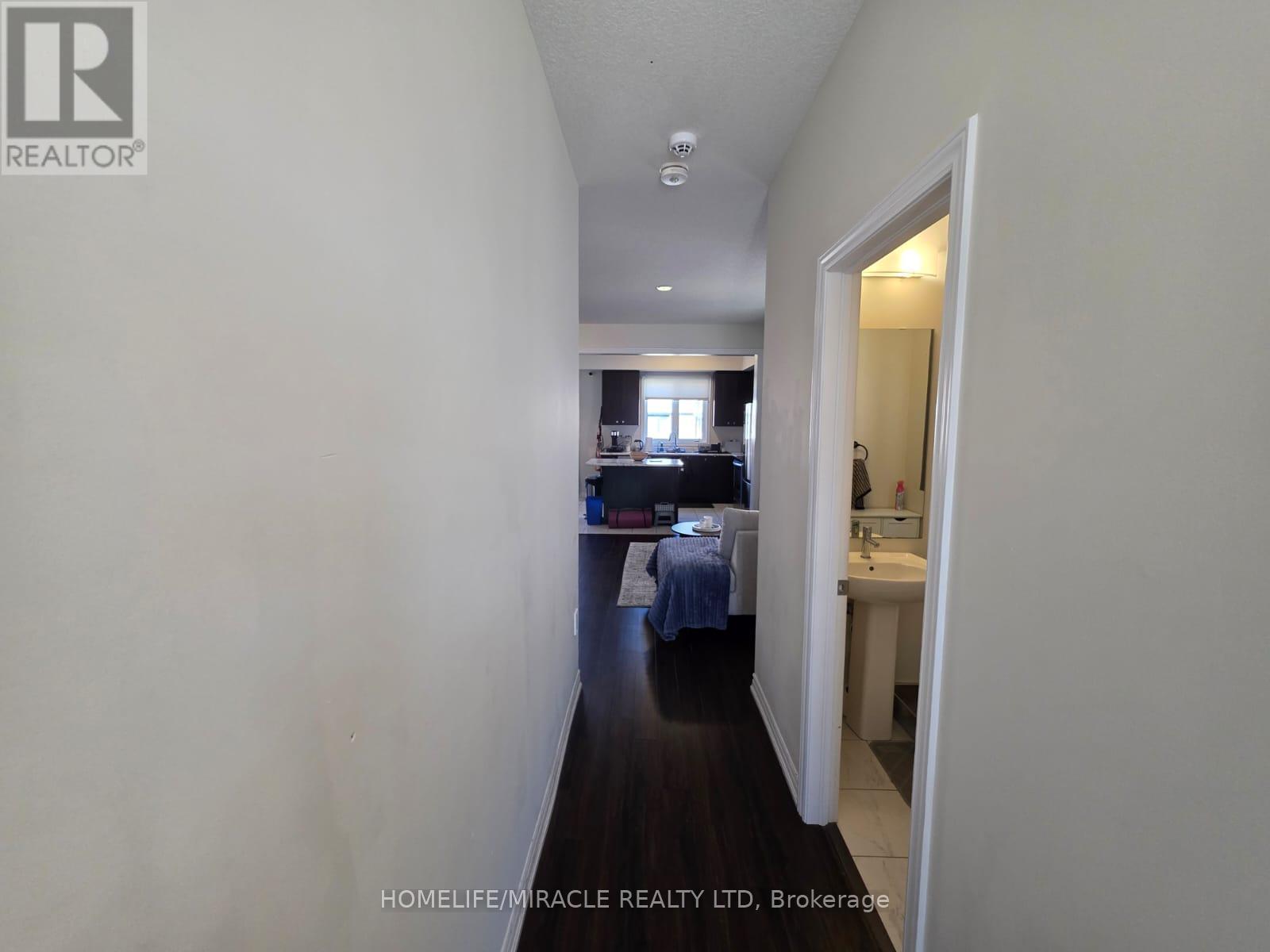 26 Amos Avenue — photo 38