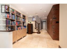 39 3939 Indian River Drive, North Vancouver, BC V7G2P6 Photo 9