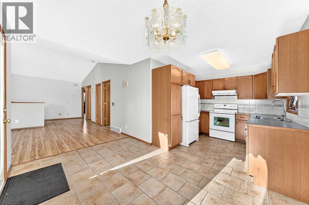 106 Elizabeth Way SE - 12