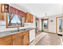 106 Elizabeth Way SE - photo 6