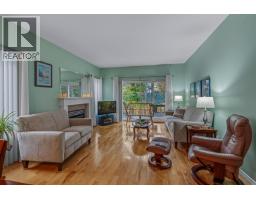 Living room - 105 4450 Cowart Road, Prince George, BC V2N4Z5 Photo 6