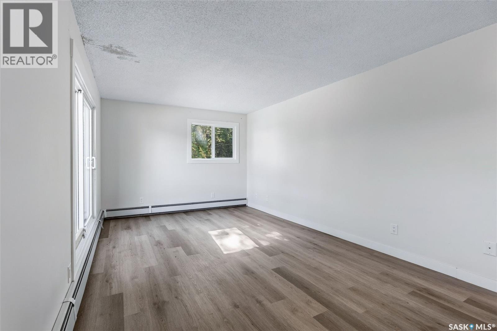 124 P AVENUE S - 24