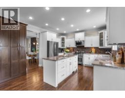 10680 239 Street, Maple Ridge, BC V2W0B3 Photo 8