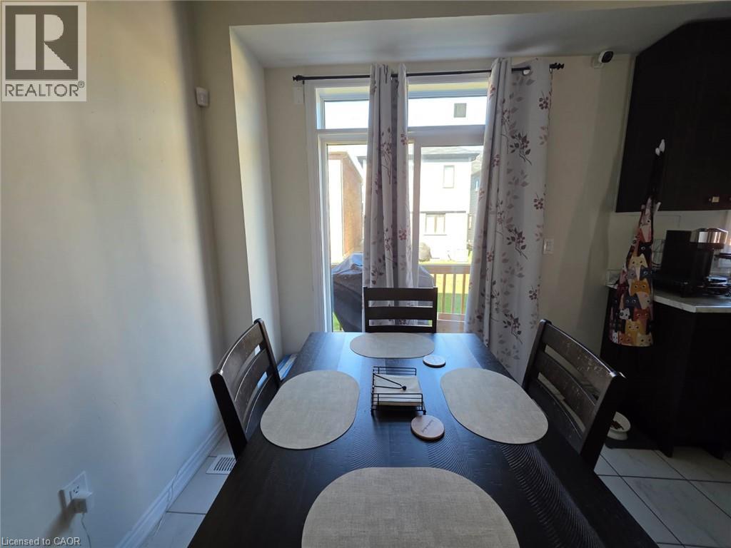 26 AMOS Avenue, Brantford — photo 4