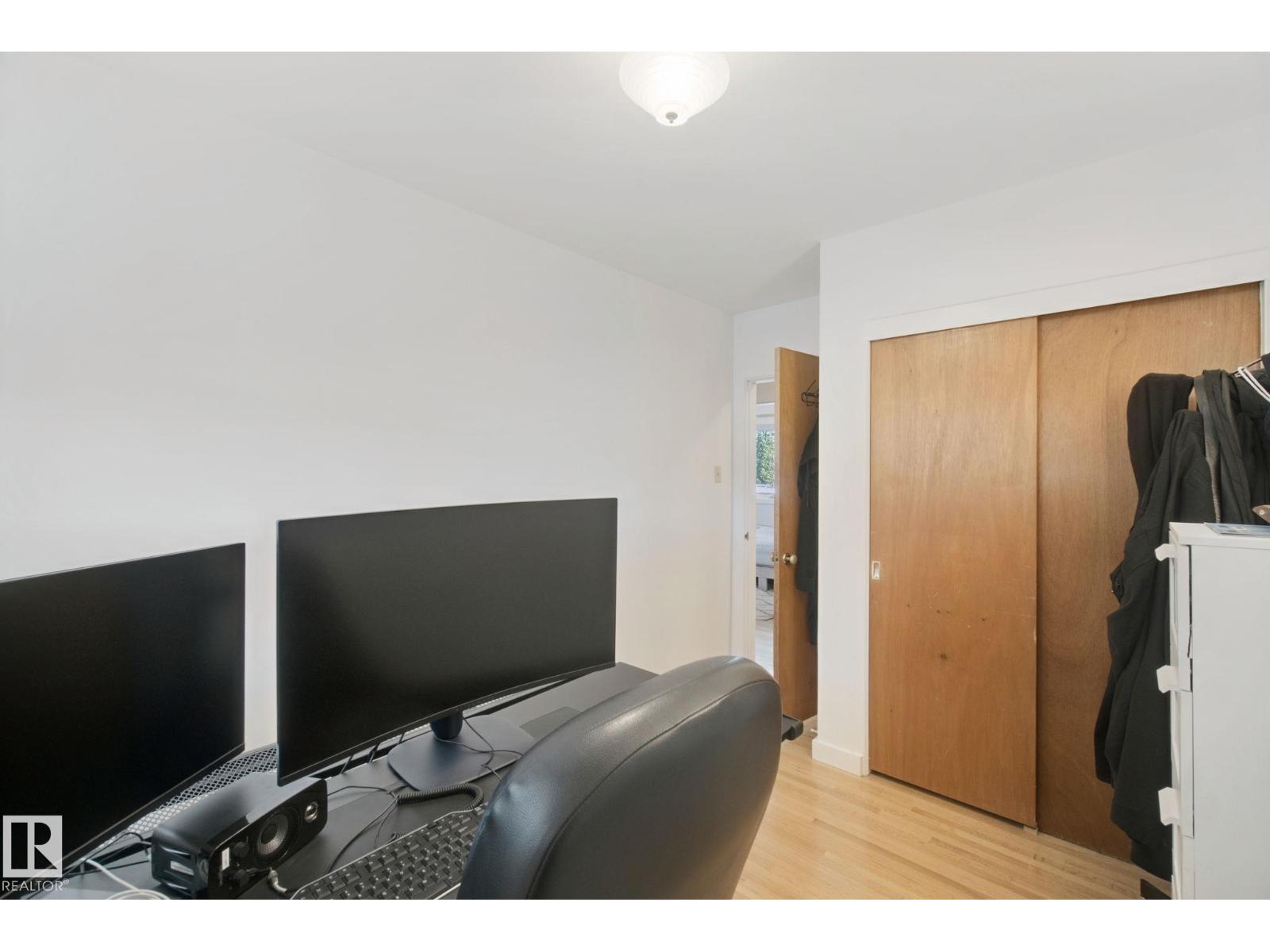 11639 134 ST NW - 25