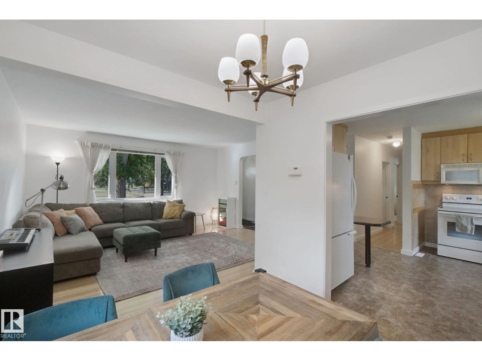 11639 134 ST NW - 12