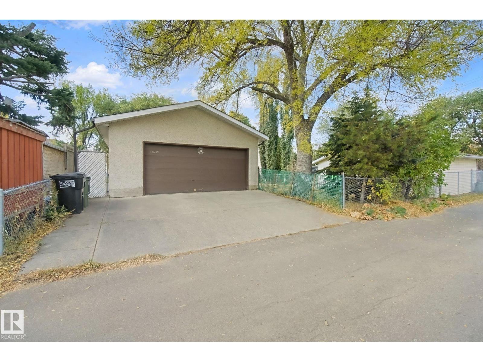 11639 134 ST NW - 36