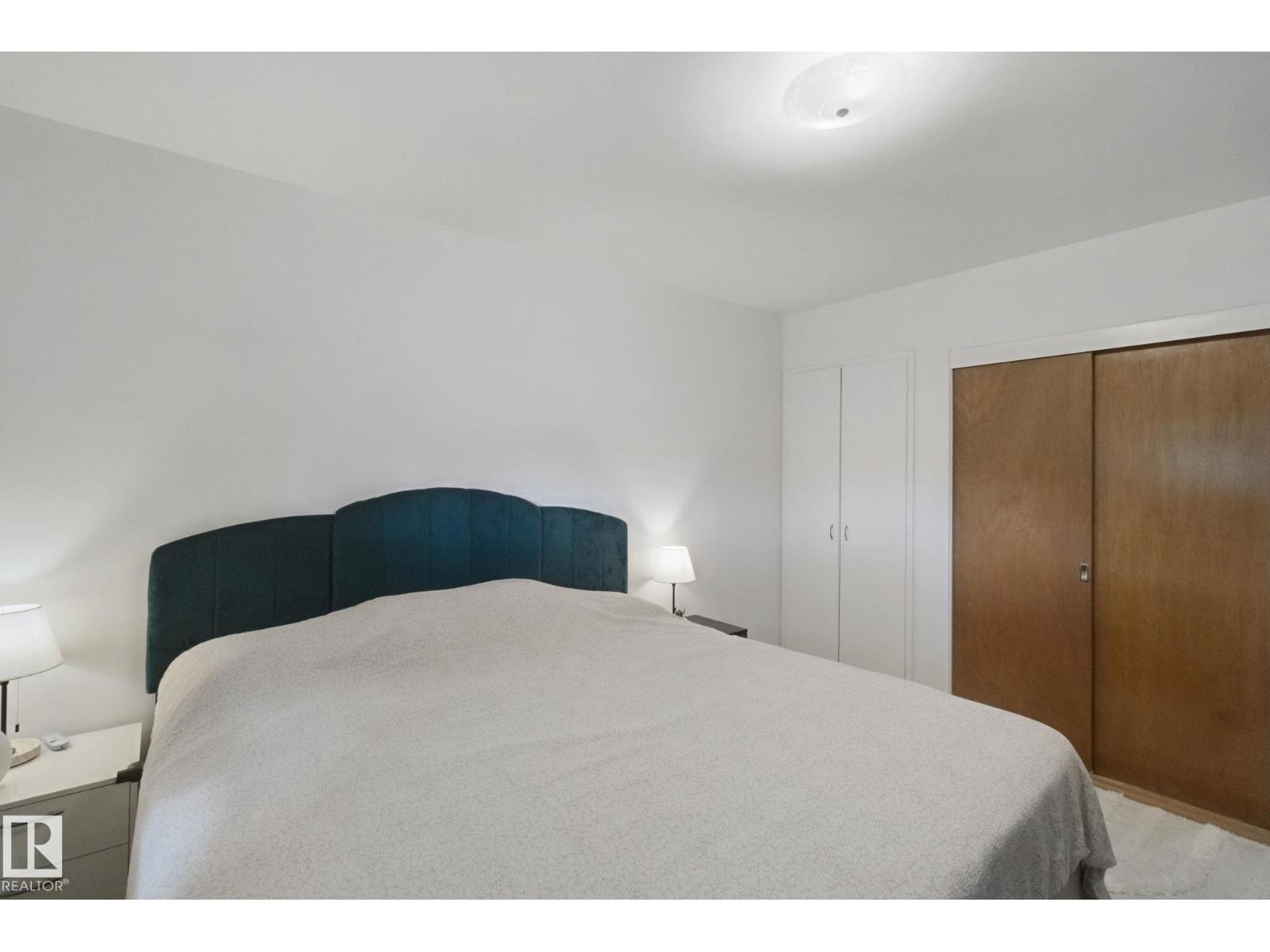 11639 134 ST NW - 18