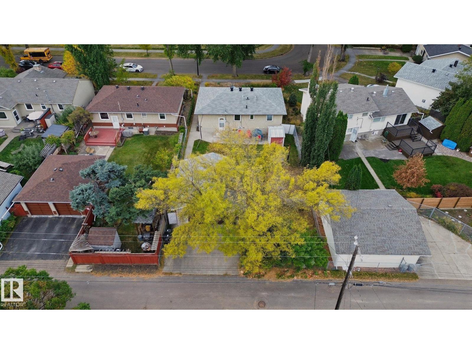 11639 134 ST NW - 38
