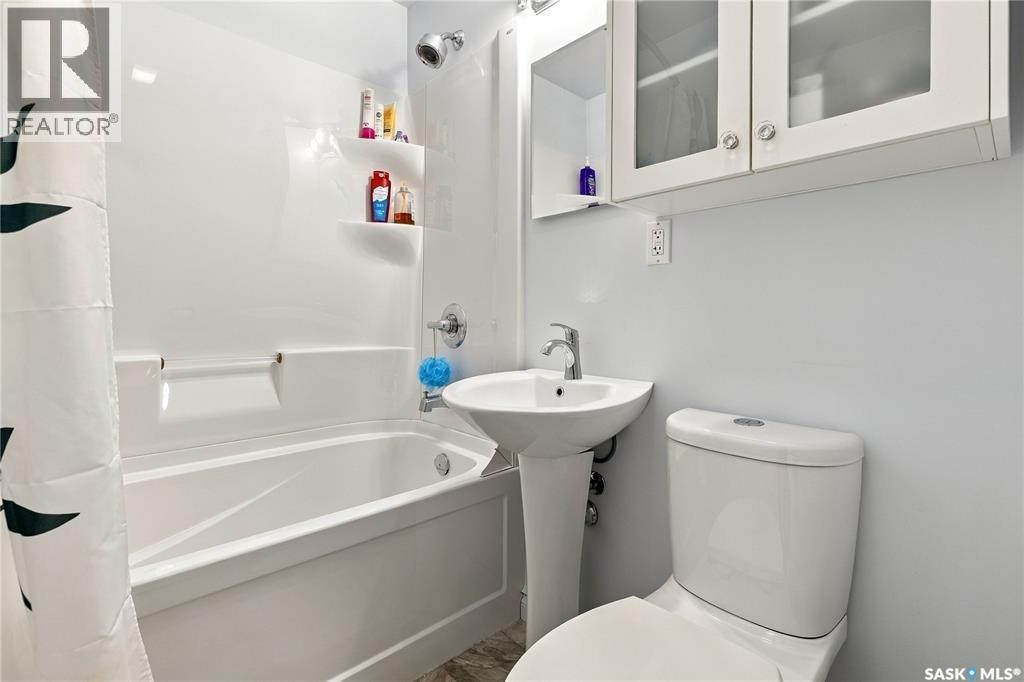 537 T AVENUE S, Saskatoon — photo 15