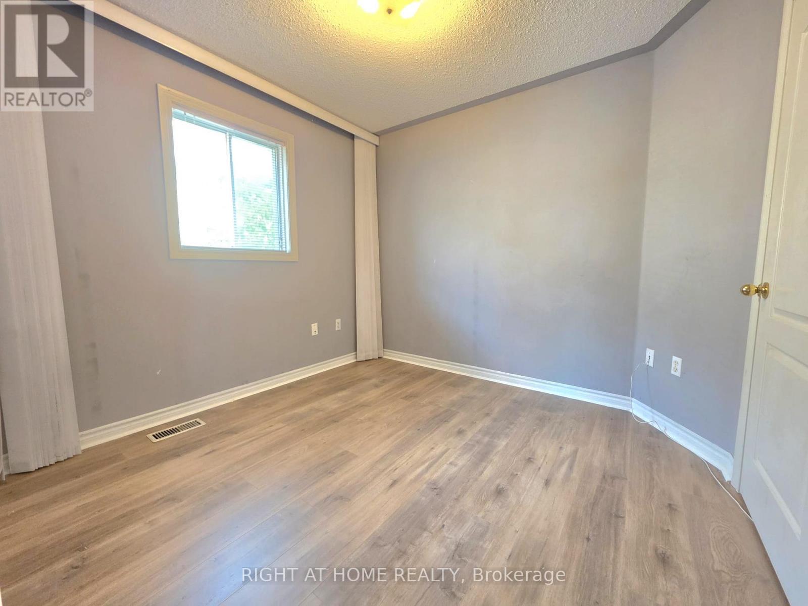 63 Sunridge Street — photo 16
