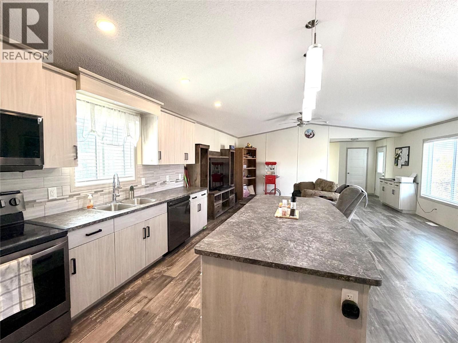 5592 97 Highway N, Dawson Creek - Image 1