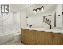 645 36 Street SW - photo 41