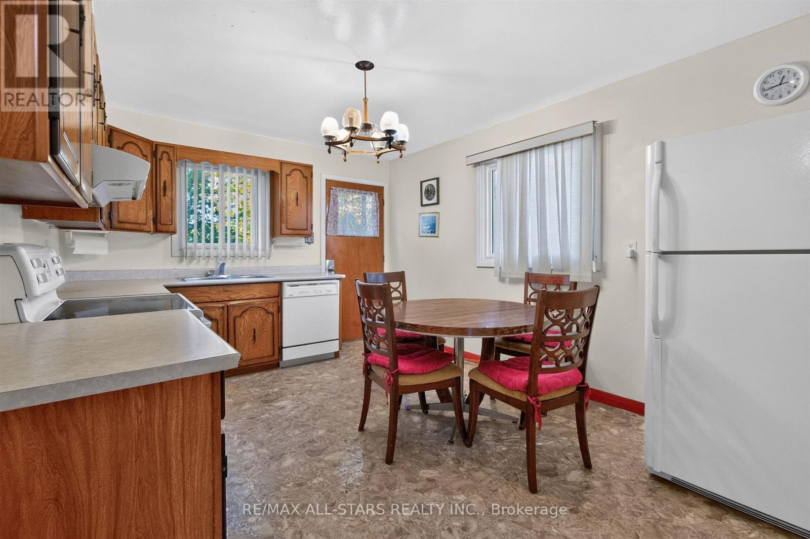 12 Adanac Drive, Toronto, ON photo 15