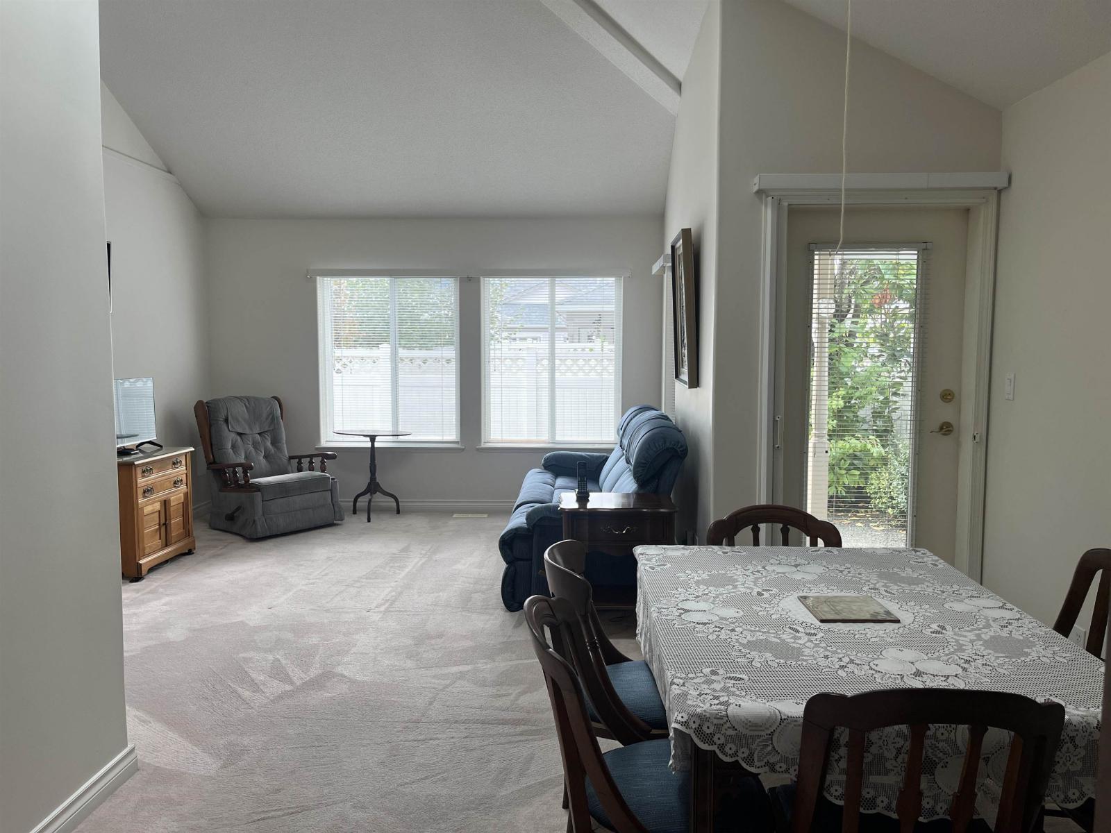 Photo of 216 8485 YOUNG ROAD, Chilliwack Proper South 6