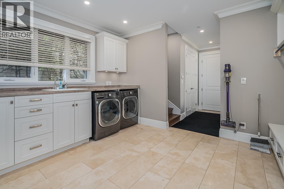 2638 QUEENS AVENUE, West Vancouver - Image 1