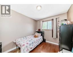 52 Beacham Road NW - photo 14
