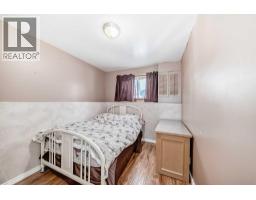 52 Beacham Road NW - photo 19