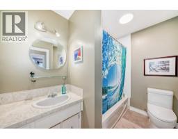 52 Beacham Road NW - photo 16