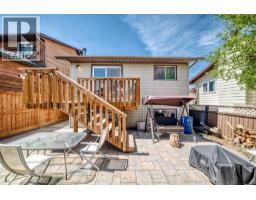 52 Beacham Road NW - photo 24