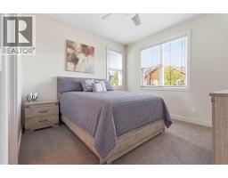 82 Dieppe Drive SW - photo 28