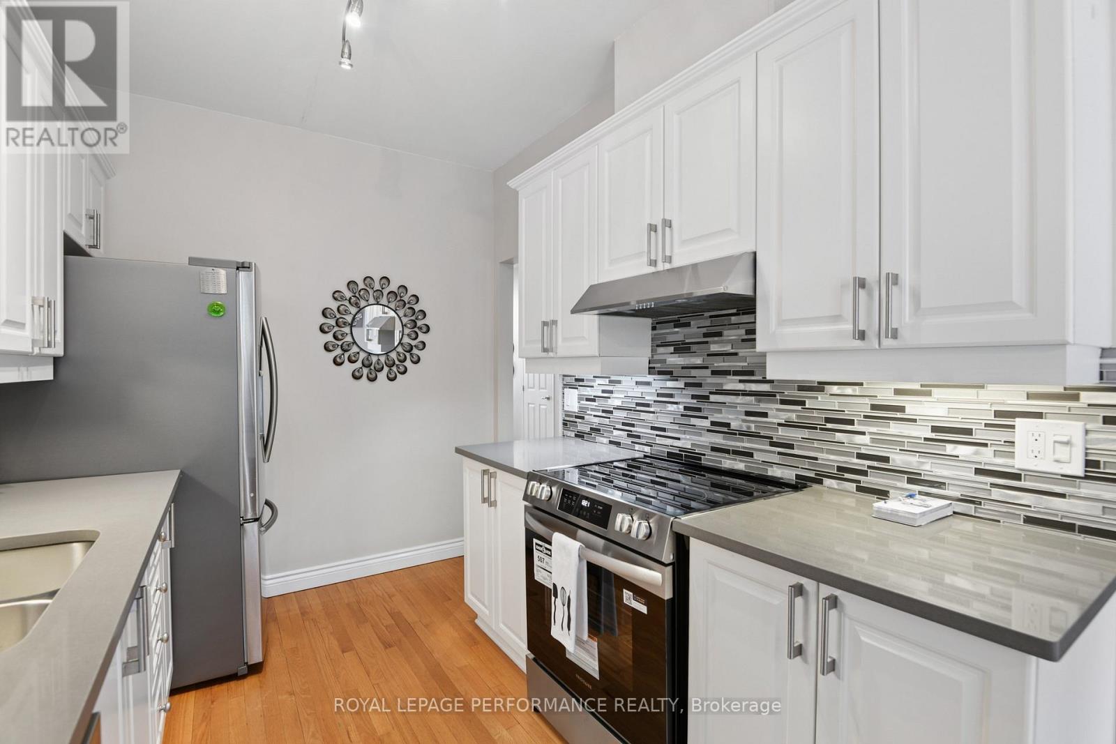 14 Windeyer Crescent