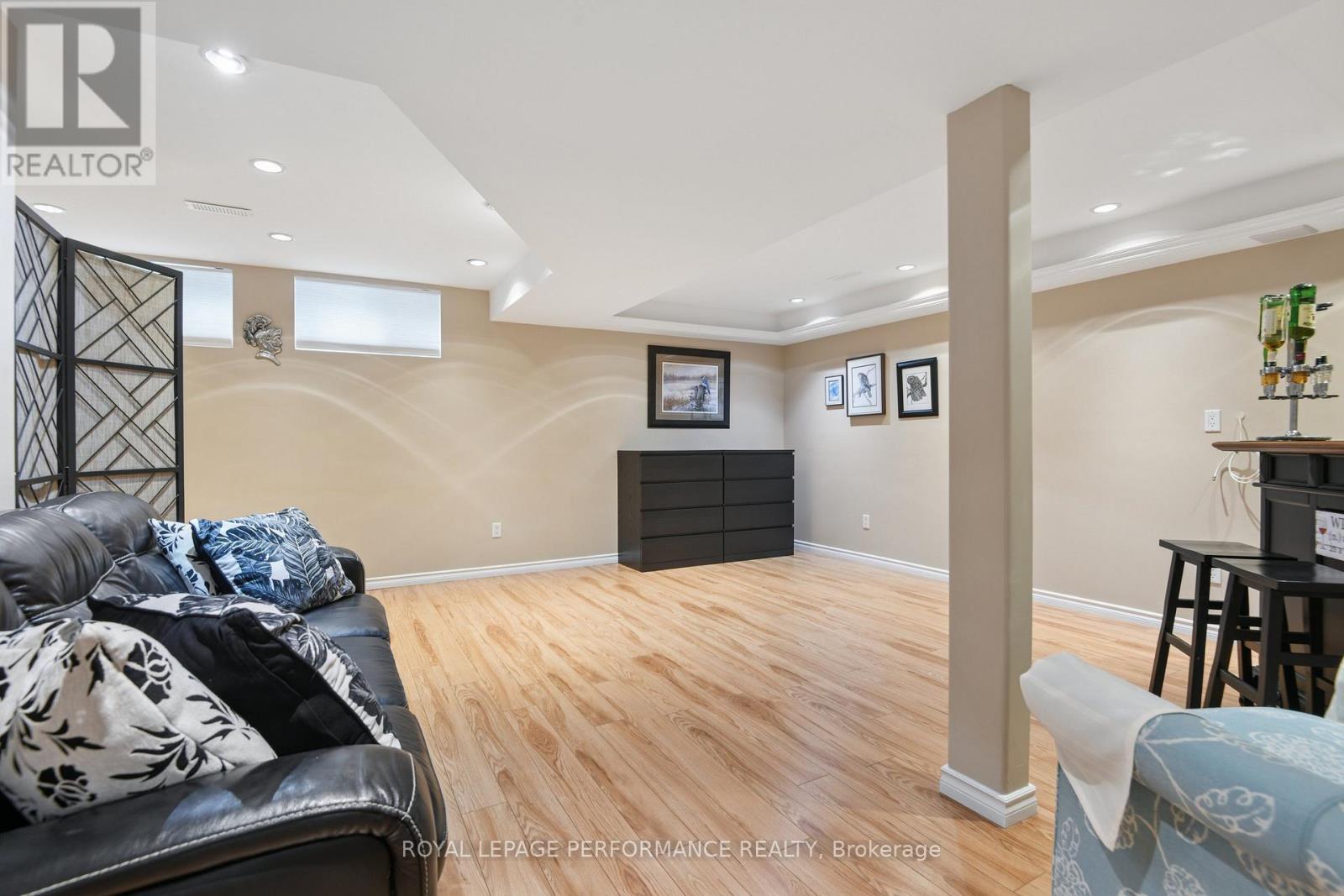 14 Windeyer Crescent