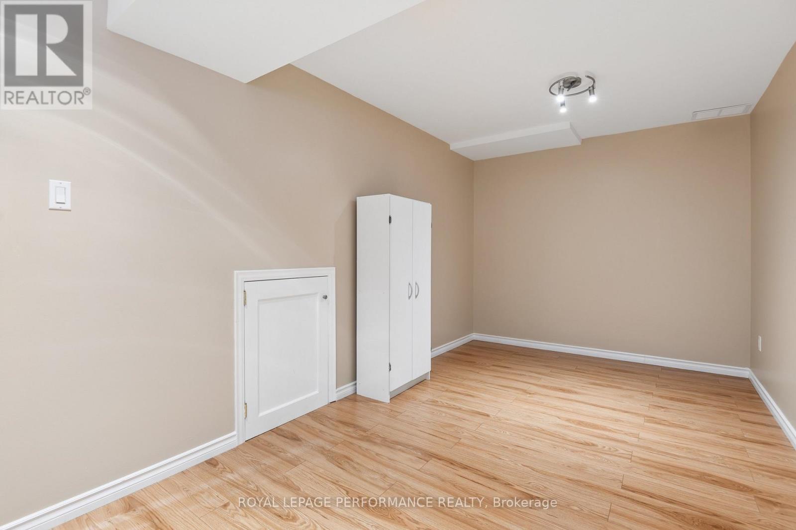 14 Windeyer Crescent