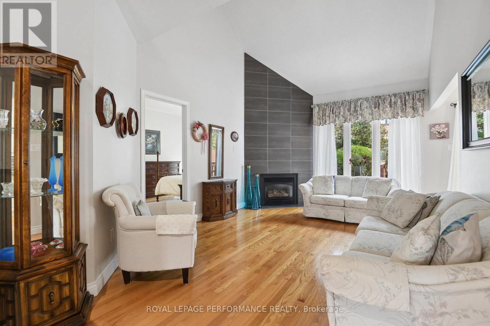14 Windeyer Crescent
