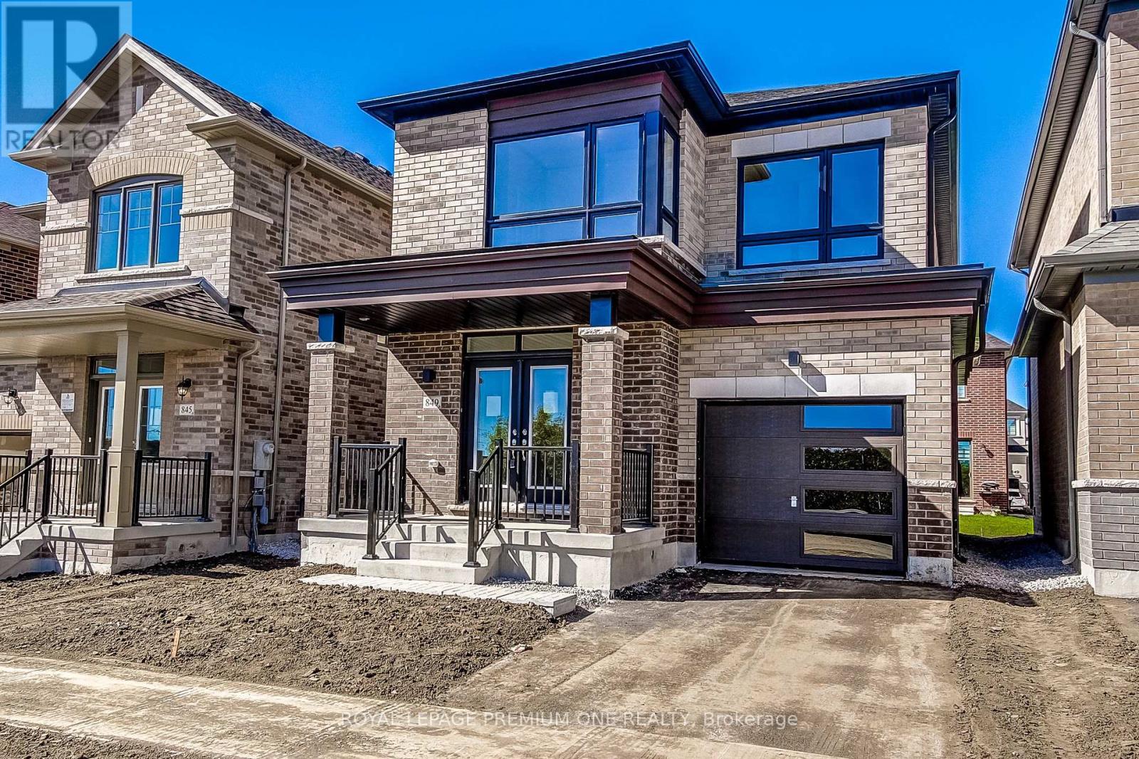 849 HICKORY CRESCENT, Milton (CB Cobban) — photo 2