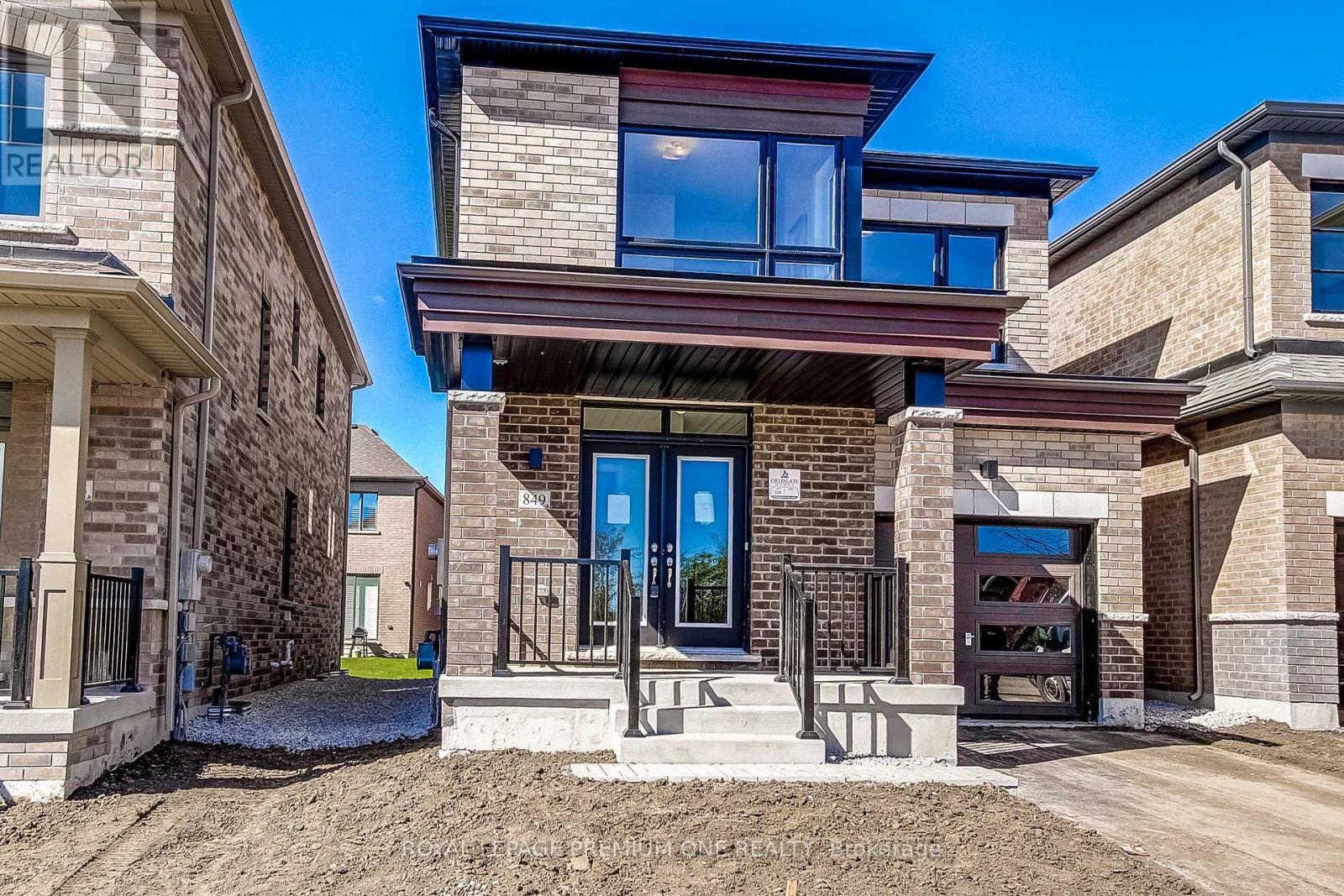 849 HICKORY CRESCENT - 3