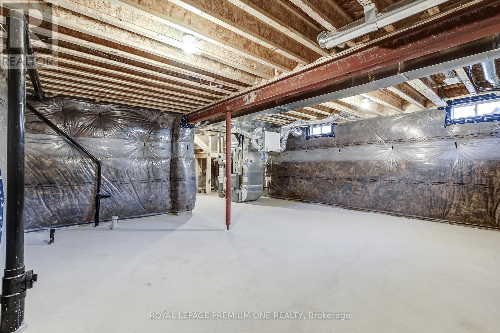849 Hickory Crescent — photo 30